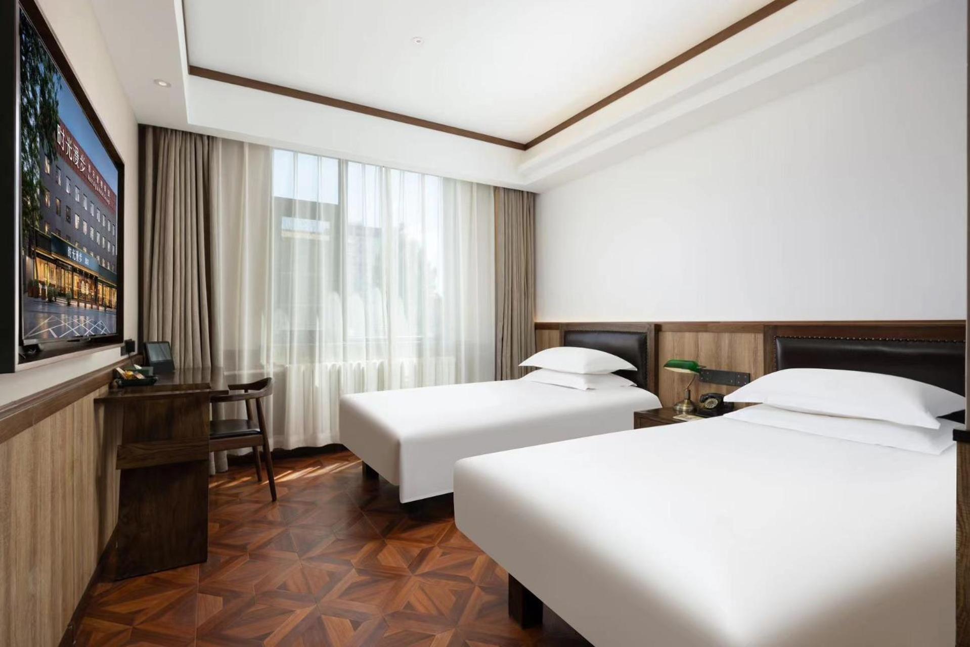Nost Algia Hotel Near Beijing Panjiayuan Antique Market- Beijing Happy Valley, Cbd, China Zun And Sanlitun, Tian'Anmen Square, Free Ice Cream, Mineral Water, Coffee, Snacks And Laundry Service, Free Gymnastic, English Communication Well Buitenkant foto