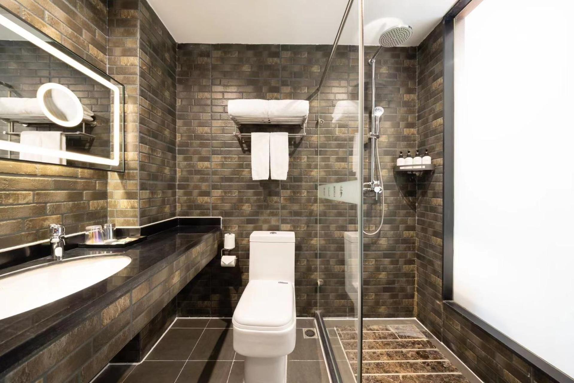 Nost Algia Hotel Near Beijing Panjiayuan Antique Market- Beijing Happy Valley, Cbd, China Zun And Sanlitun, Tian'Anmen Square, Free Ice Cream, Mineral Water, Coffee, Snacks And Laundry Service, Free Gymnastic, English Communication Well Buitenkant foto