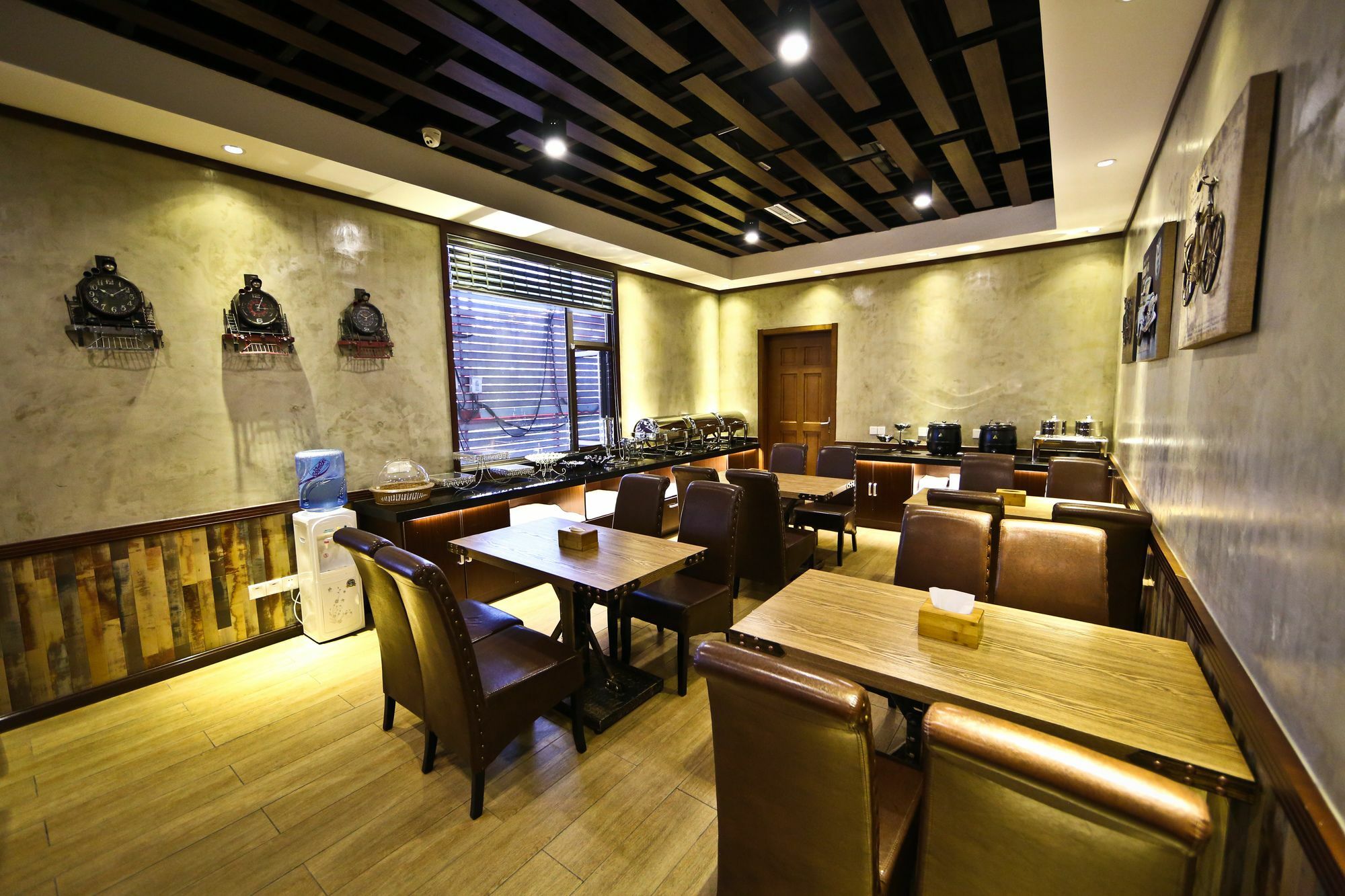 Nost Algia Hotel Near Beijing Panjiayuan Antique Market- Beijing Happy Valley, Cbd, China Zun And Sanlitun, Tian'Anmen Square, Free Ice Cream, Mineral Water, Coffee, Snacks And Laundry Service, Free Gymnastic, English Communication Well Buitenkant foto