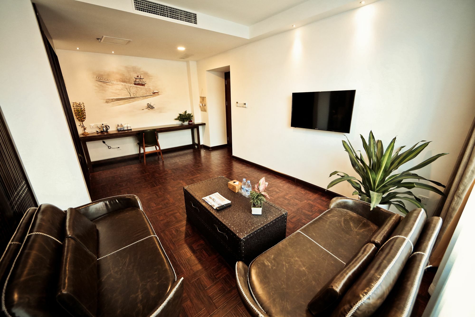 Nost Algia Hotel Near Beijing Panjiayuan Antique Market- Beijing Happy Valley, Cbd, China Zun And Sanlitun, Tian'Anmen Square, Free Ice Cream, Mineral Water, Coffee, Snacks And Laundry Service, Free Gymnastic, English Communication Well Buitenkant foto
