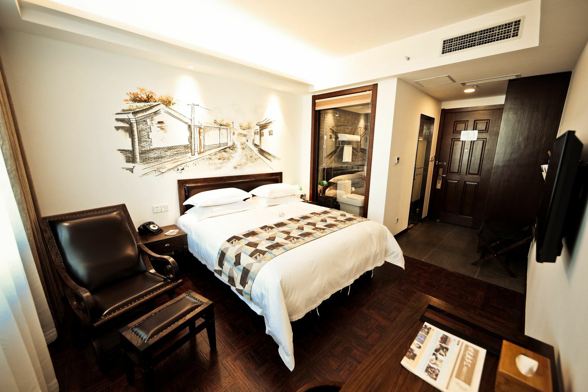 Nost Algia Hotel Near Beijing Panjiayuan Antique Market- Beijing Happy Valley, Cbd, China Zun And Sanlitun, Tian'Anmen Square, Free Ice Cream, Mineral Water, Coffee, Snacks And Laundry Service, Free Gymnastic, English Communication Well Buitenkant foto