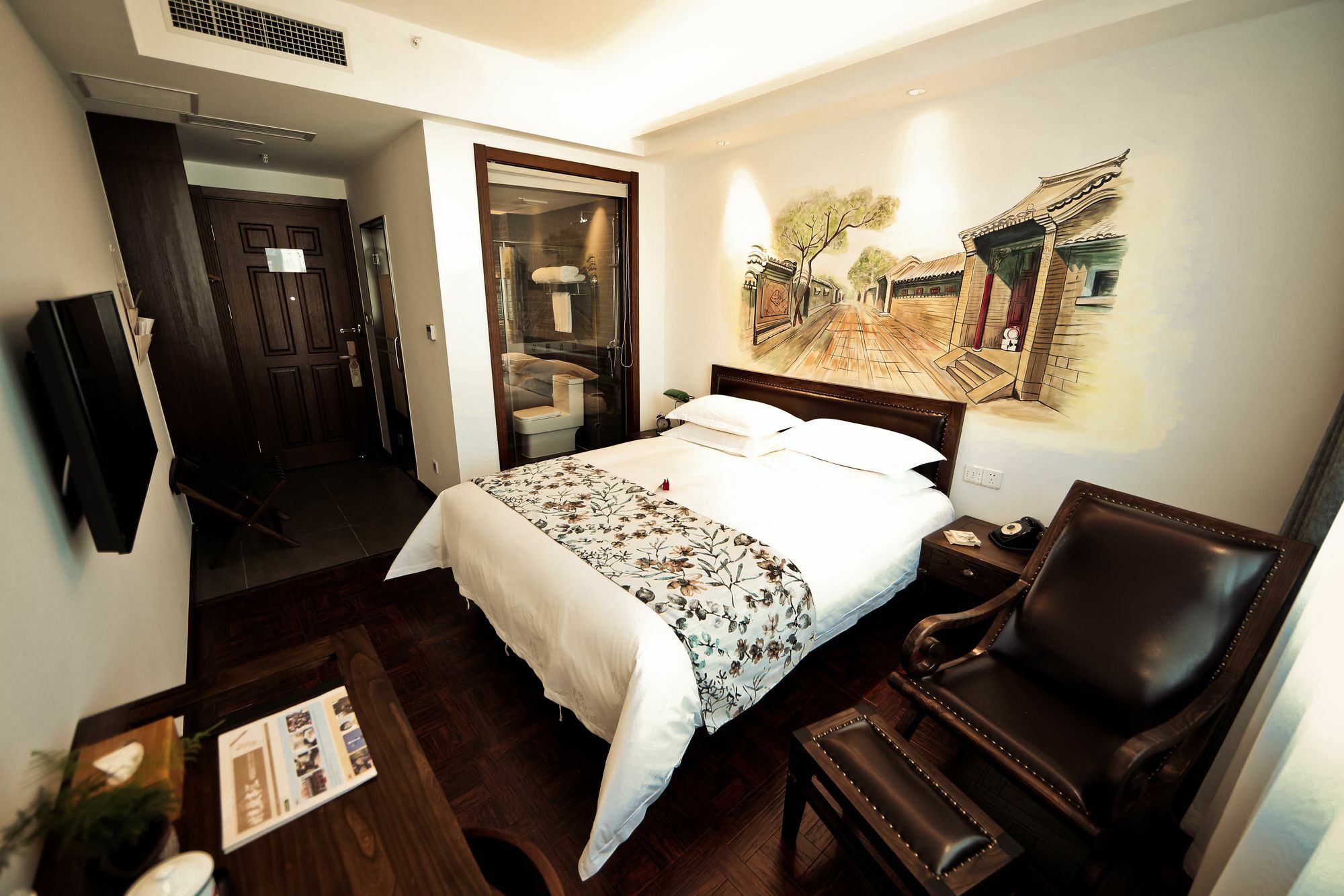 Nost Algia Hotel Near Beijing Panjiayuan Antique Market- Beijing Happy Valley, Cbd, China Zun And Sanlitun, Tian'Anmen Square, Free Ice Cream, Mineral Water, Coffee, Snacks And Laundry Service, Free Gymnastic, English Communication Well Buitenkant foto