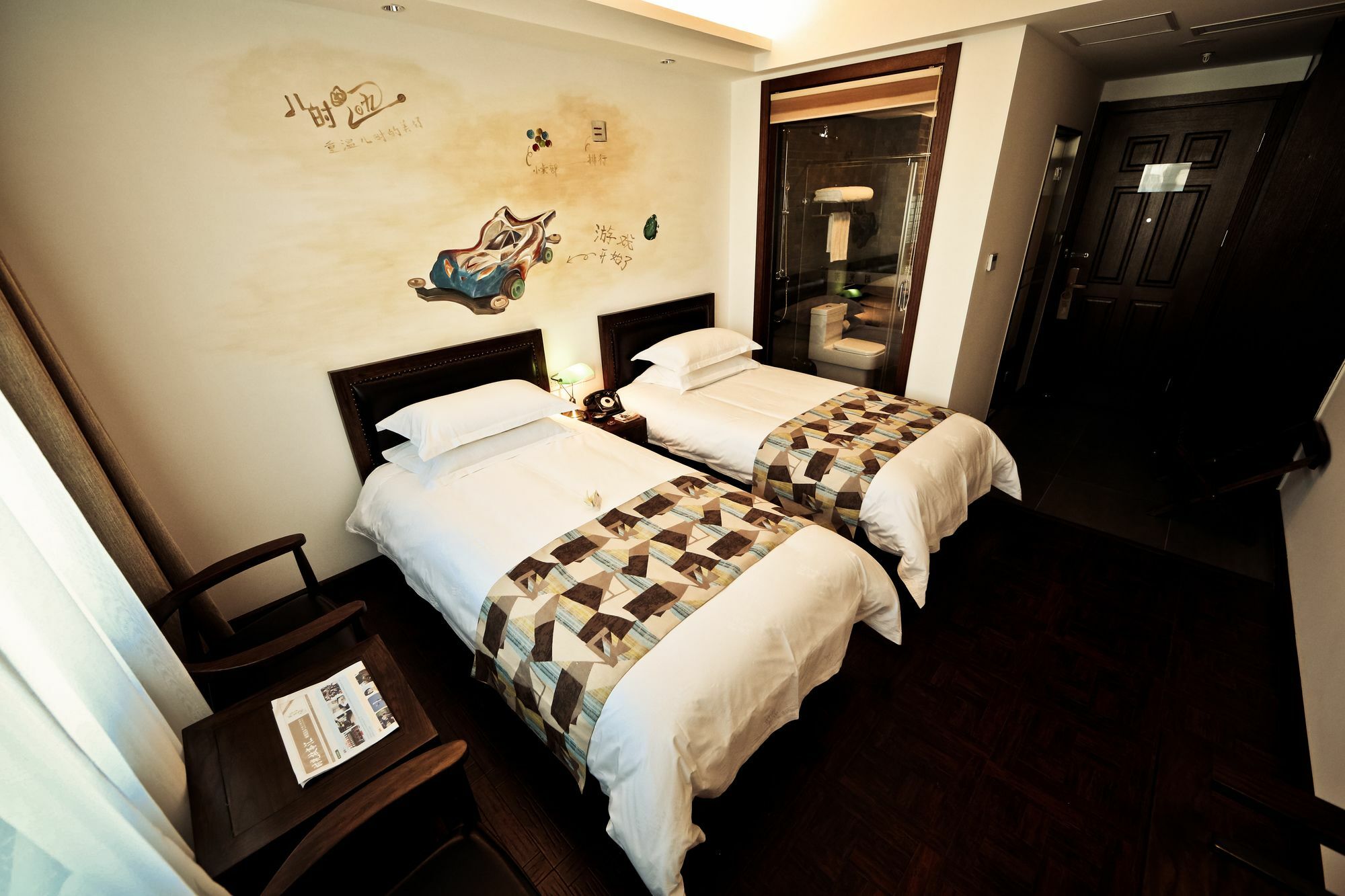 Nost Algia Hotel Near Beijing Panjiayuan Antique Market- Beijing Happy Valley, Cbd, China Zun And Sanlitun, Tian'Anmen Square, Free Ice Cream, Mineral Water, Coffee, Snacks And Laundry Service, Free Gymnastic, English Communication Well Buitenkant foto